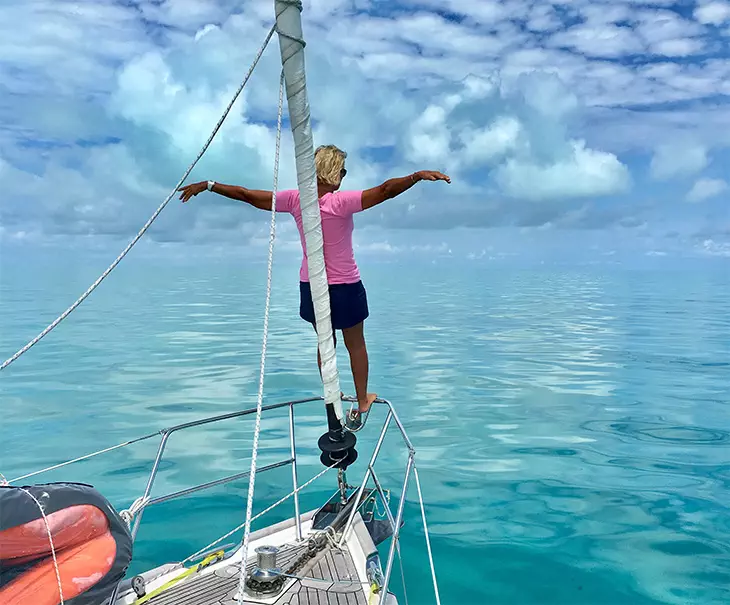 WILLOW in the Bahamas with Cindy on the bow